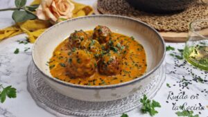 Albóndigas al curry