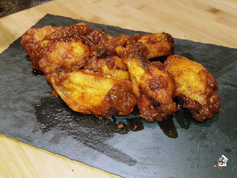 Alitas de pollo estilo Buffalo