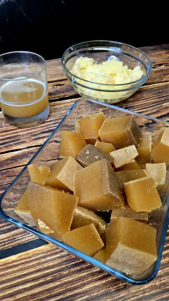 Caldo de huesos casero rico en colágeno