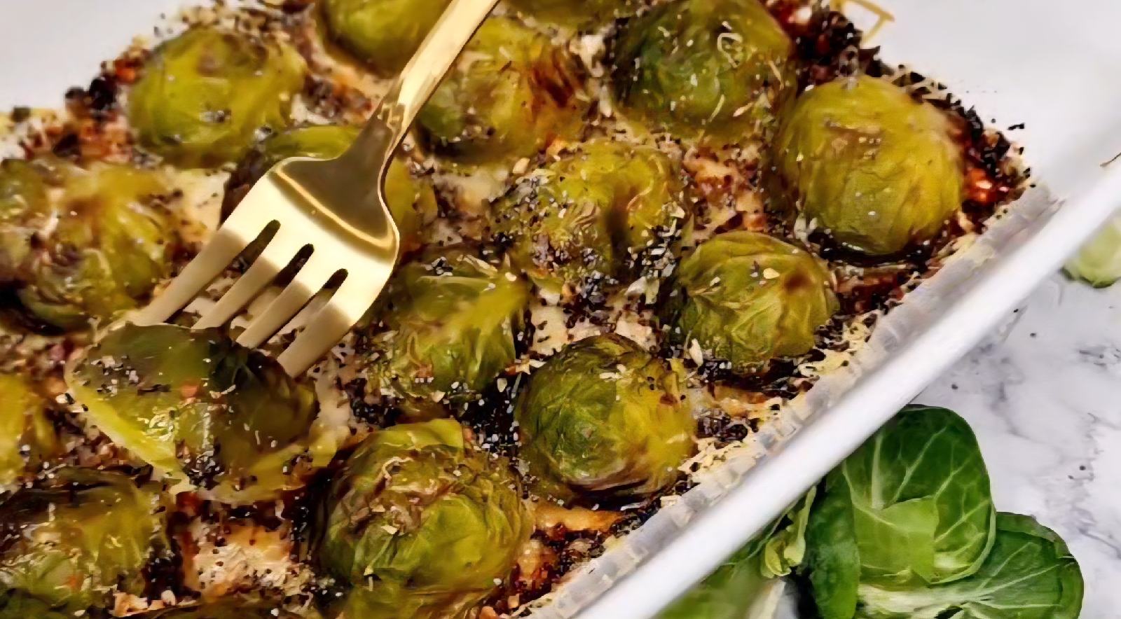 Coles de Bruselas a la parmesana crujientes